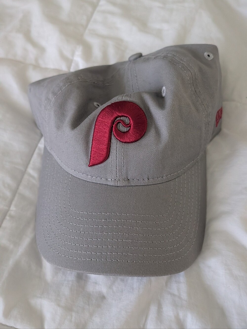 Brand New Philadelphia Phillies Grey And Throwback P Logo Adjustable "Dad Hat'